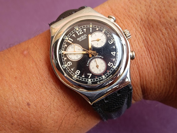 Swatch IRONY REVERENCE シルバー✕ゴールド 腕時計 Swatch IRONY REVERENCE シルバー✕ゴールド 腕時計