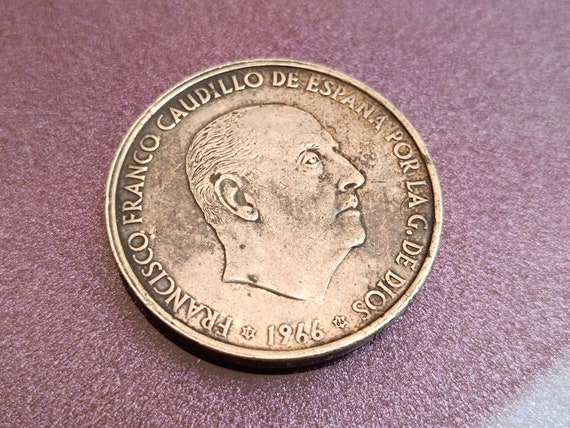 スペイン 100セペタ　銀貨 (1966) フランコ国家元首 1966年 銀貨 100 ペセタ フランコ、フランシスコ・フランコ貨幣