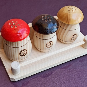 Set Of 3 Wooden Shakers, Wooden Salt Shaker, Pepper Shaker, Miniature Salt Shaker, Mushroom Salt Shaker, Mushroom Figure, Home Decor