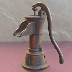 1970 Vintage Playme Pencil Sharpener, Water Tower Sharpener, Spanish Pencil Sharpener, Antique Pencil Sharpener Collectible Stationery