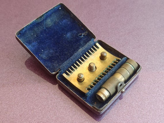 1920s Vintage 4 Piece Travel Safety Razor in Metal Case, Razor