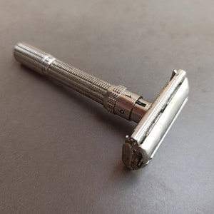 Vintage Razor Gillette USA, Micrometric Adjustable Razor, Made in USA, Antique Razor Gillette, Old Razor