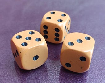 1930s Bakelite Dice Set of 3, Antique Bakelite Dice, Old Dice, Vintage Bakelite Dice, Retro Dice, Dice Set, Retro Bakelite Dice