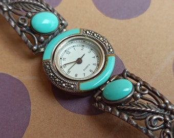 ヴィンテージスタイルのシルバーウォッチ • ターコイズジェムストーン