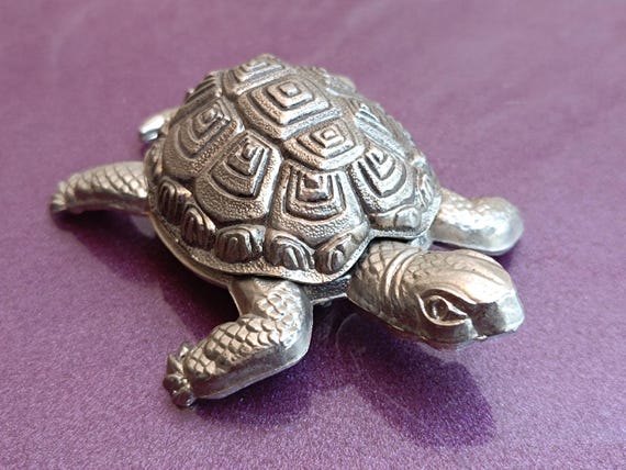 1980s Silver Plated Pill Box Turtle, Vintage Pill Case, Cool Pill Case, Small Pill Box, Pill Organizer, Pill Case Gift, Pill Box For Purse