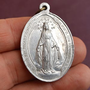 1950s Immaculate Conception Medal, Medallas des Los Patronos, Oh Maria Sin Pecado Concebida Rogad Por N Que Recurrimos A Vos Religious Medal