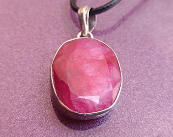 925 Silver Ruby Pendant, Vintage Ruby Pendant, Red Ruby Silver Charm, 925 Silver Jewelry, Ruby Pendant, Vintage Pendant Red Ruby
