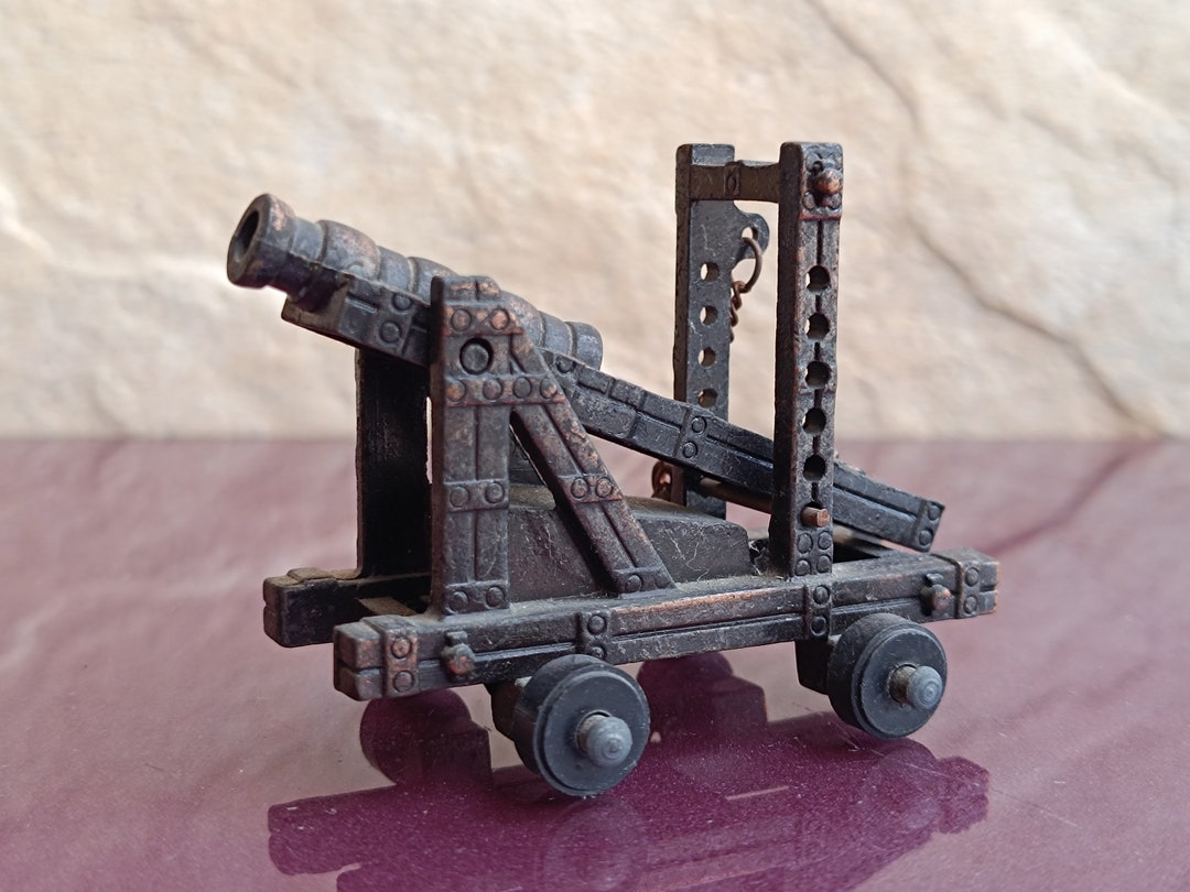 1970 Playme Pencil Sharpener, Cannon Sharpener, Spanish Pencil