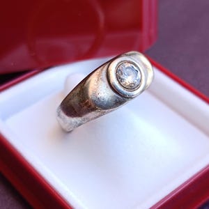Srebrny pierścionek z kryształem górskim 925, pierścionek z kryształem górskim, pierścionek ze srebra próby 925, srebrny pierścionek w stylu vintage, srebrny pierścionek z kryształem, kamień życzeń, kryształ leczniczy