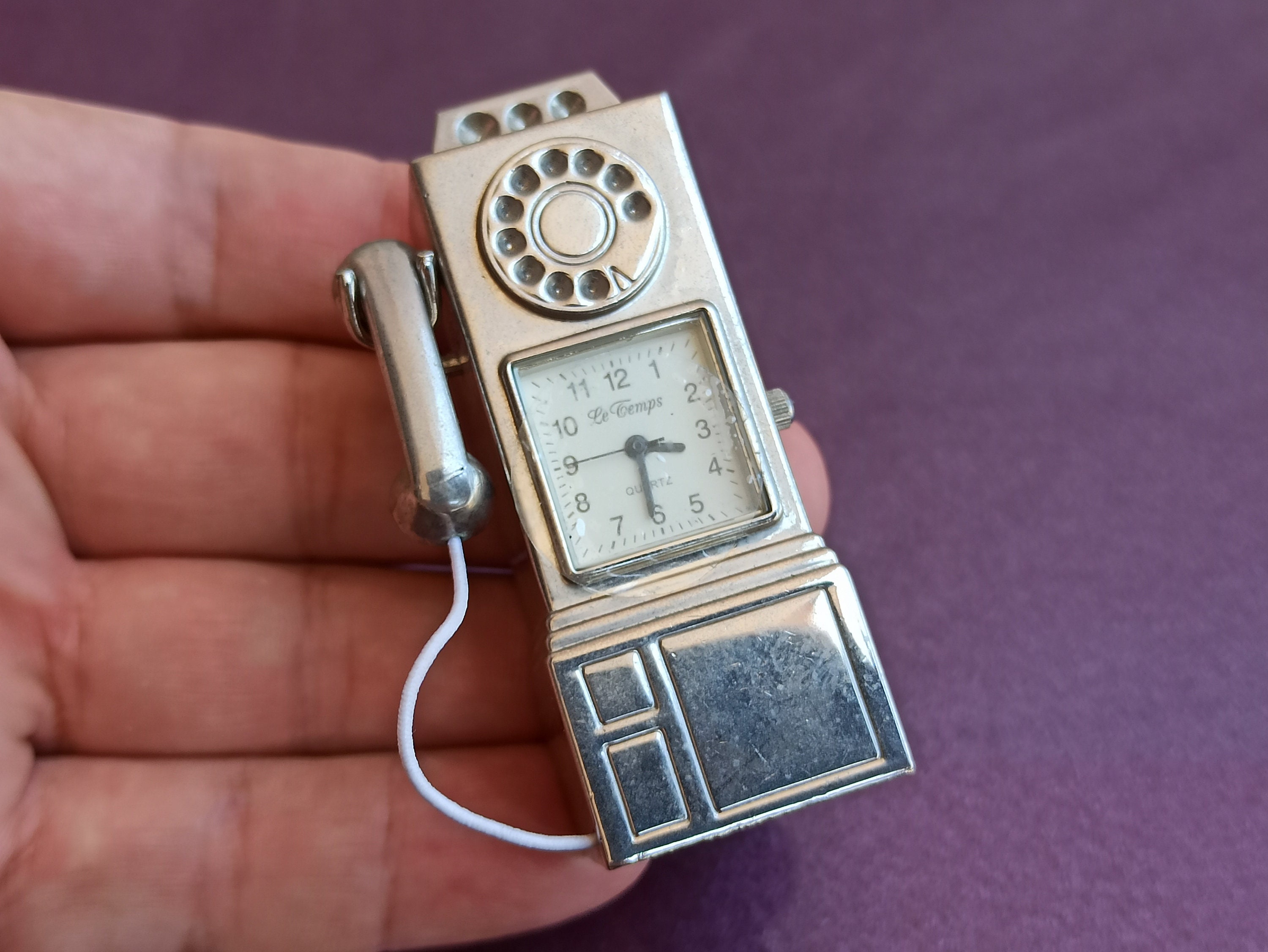 Vintage Le Temps Quartz Watch Vintage Le Temps Quartz Watch | eBay main image 3
