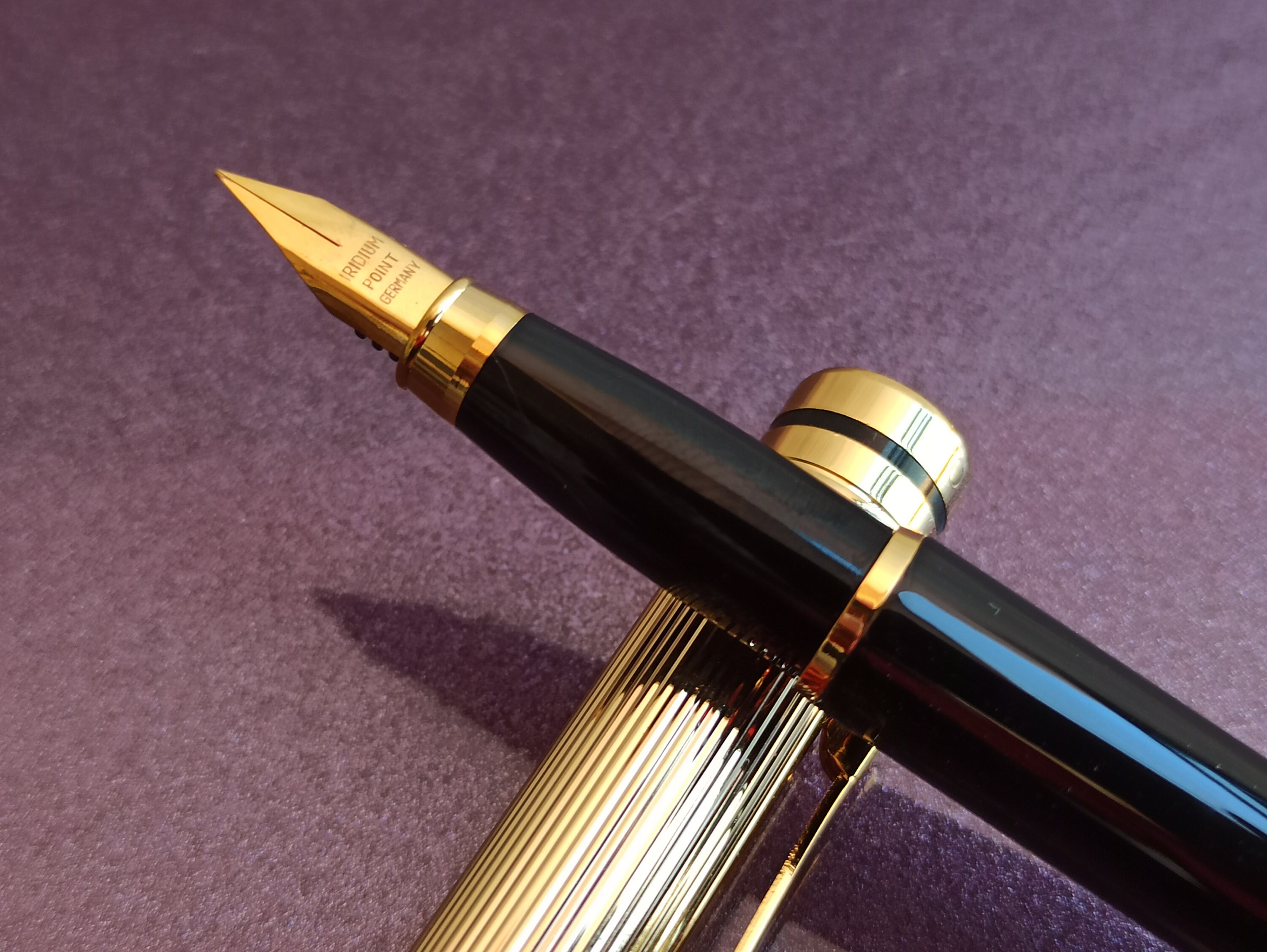Stylo Plume VACCARO En Acier Laqué Mauve - Plume Iridium - Occasion - Gros Modèle