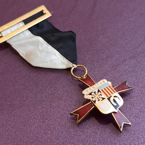 Antigua Medalla Veritas, Medalla Veritas, Old Veritas Medal, Medalla Militar, Military Medal, Vintage Military Medal, Cross Medal