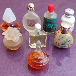 Set Of 8 Perfumes Mini and Cream, Perfume Miniatura, Miniatura Splash, Perfume, Toilet Water Different Manufacturers, Perfumes Set