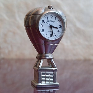 Le Temps Quartz Metal Watch, Small Table Clock, France Watch, Retro Watch, Vintage Table Clock, Le Temps Watch, Old Watch