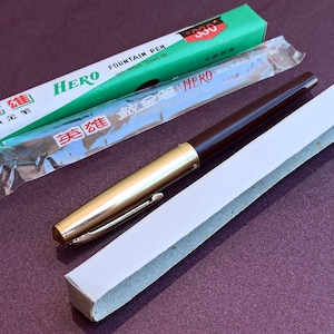 HERO 330 Füllfederhalter, Sammelstift, Geschenkstift, goldgefüllter Füllfederhalter, Vintage Füllfederhalter, antiker Stift, alter Füllfederhalter, China 1970