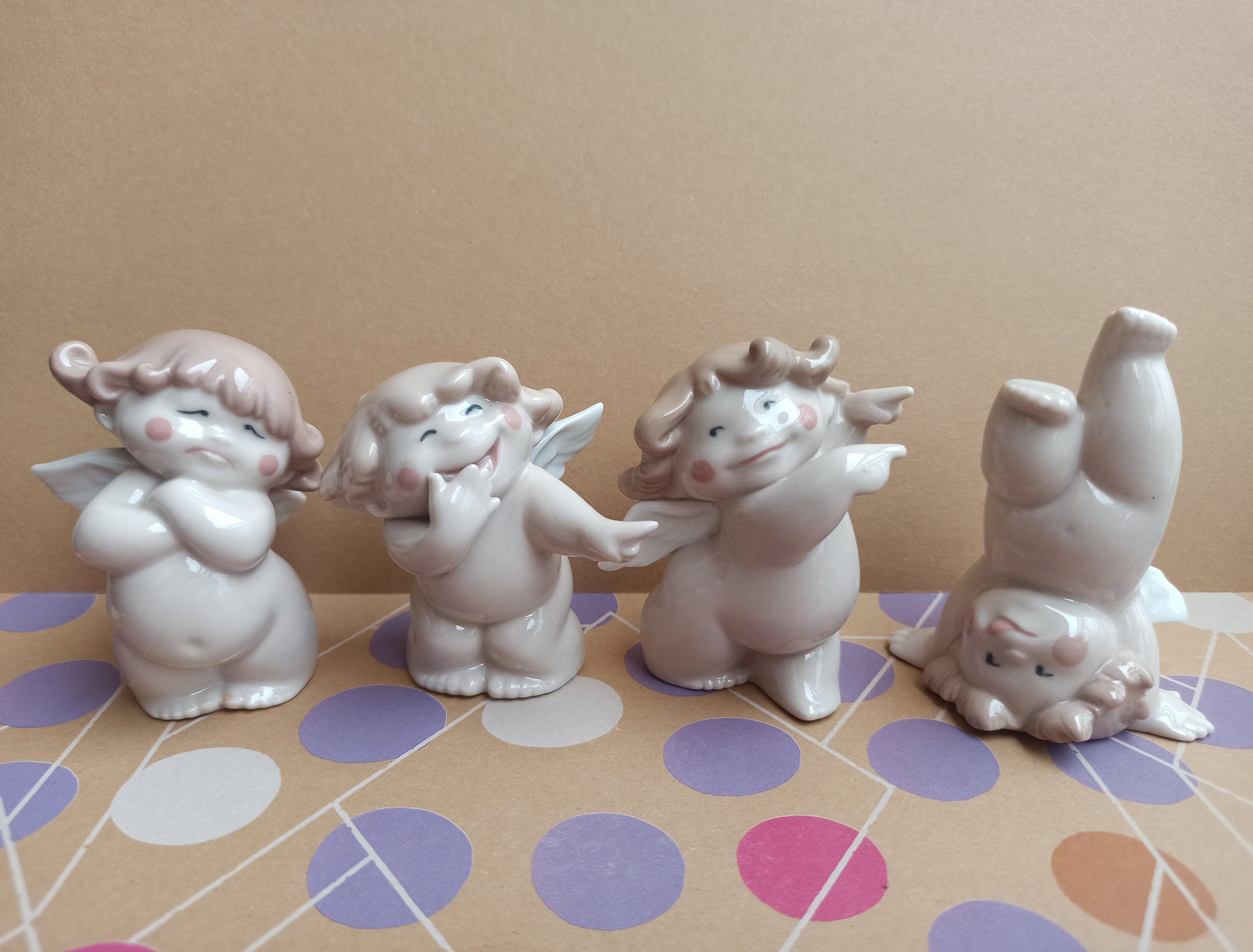 置物 NAO DAISA. 2003 ヴィンテージ リヤドロ NAO 白鳩の置物：サイン入り磁器アート