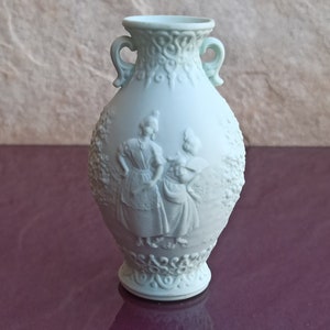 1984 LLADRO Porcelain Vase, Vintage Lladro Vase, Lladro Vase, Retro Spanish Vase, LLadro Porcelain, Hand Made Vase