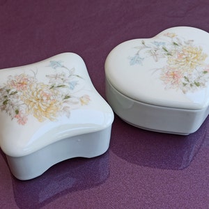 Set van 2 porseleinen bloemendozen, vintage doos, juwelendoos, Japan Retro Box, Chest Vintage, Trunk Vintage, oude kleine koffer, schatkist