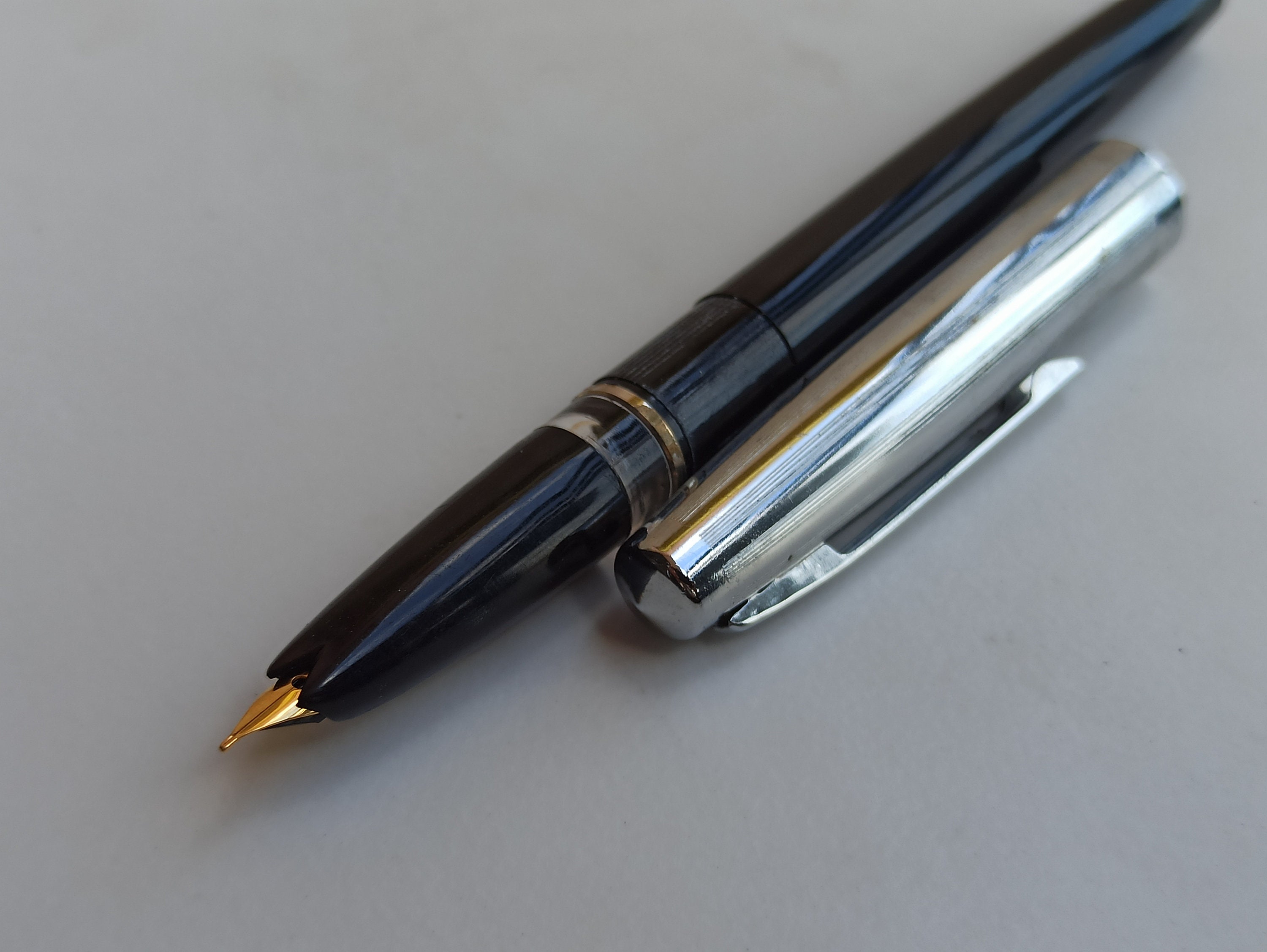 Pluma antigua hot sale