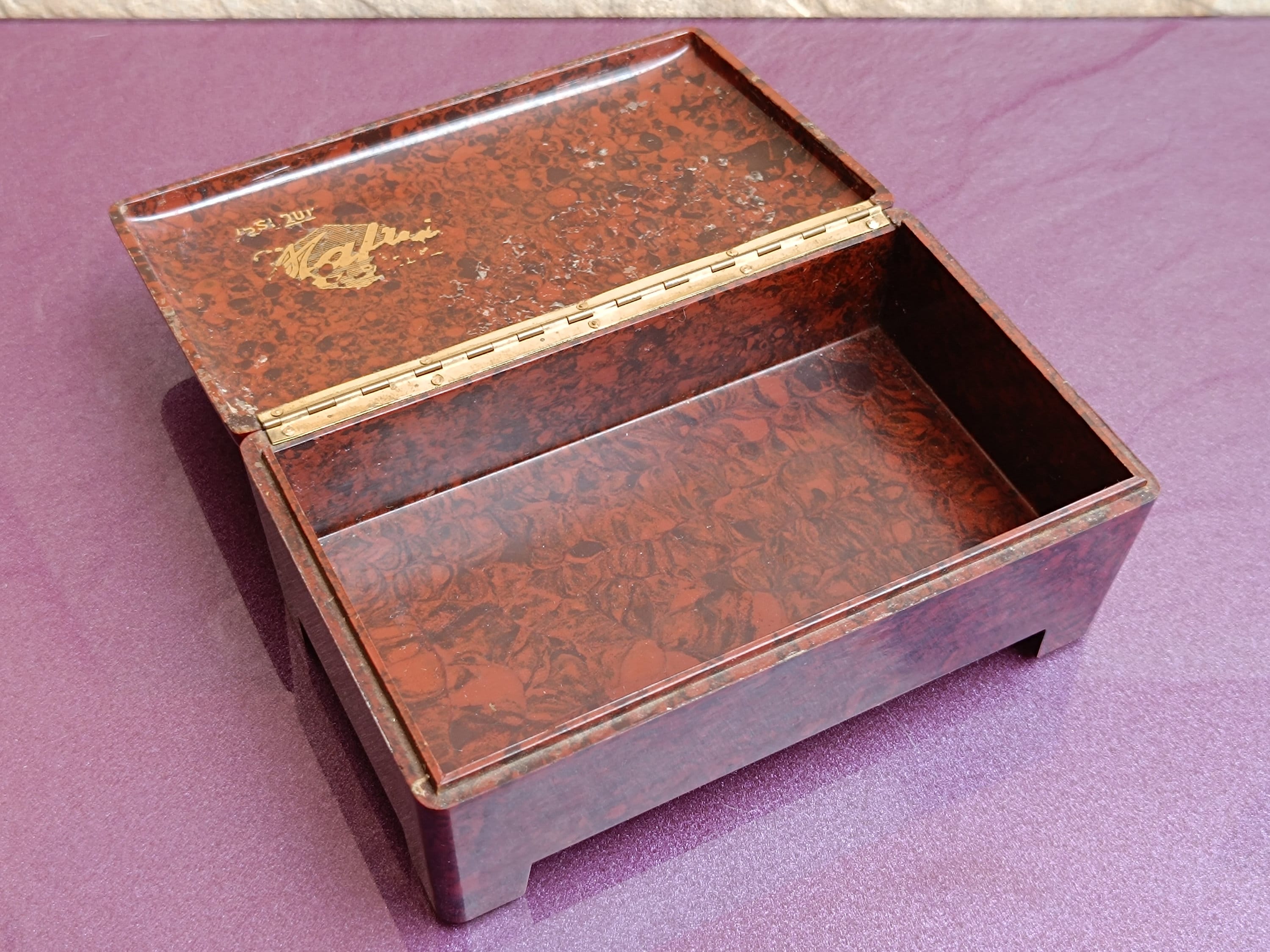 1930 RARE Bakelite Box, Maroon Bakelite Box, Vintage Bakelite Box