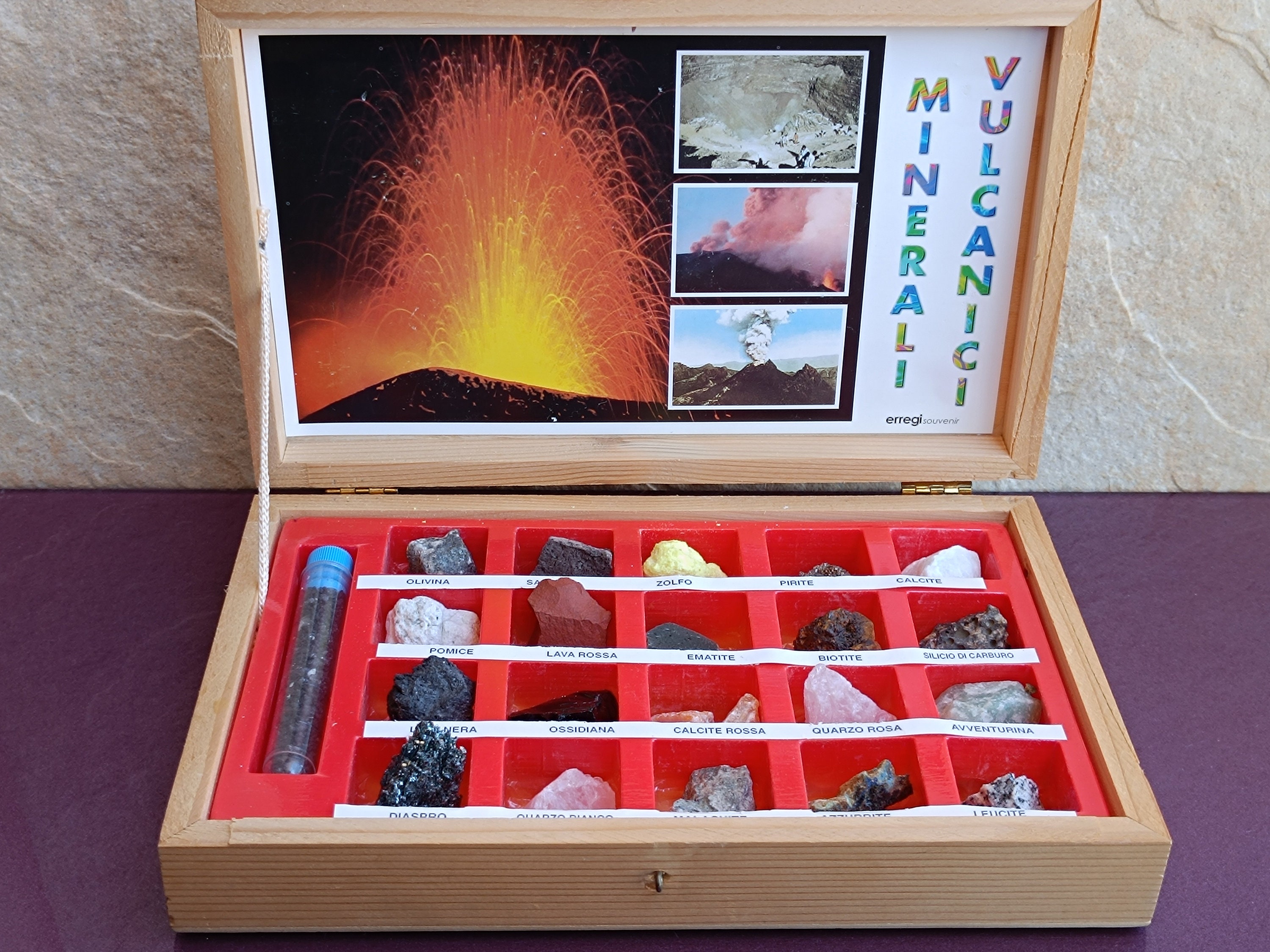Set Di Pietre Minerali E Lente D'ingrandimento, Zaino Da Geologo