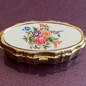 Flowers Pill Box, Vintage Pill Case, Cool Pill Case, Small Pill Box, Pill Organizer, Pill Case Gift, Pill Box For Purse