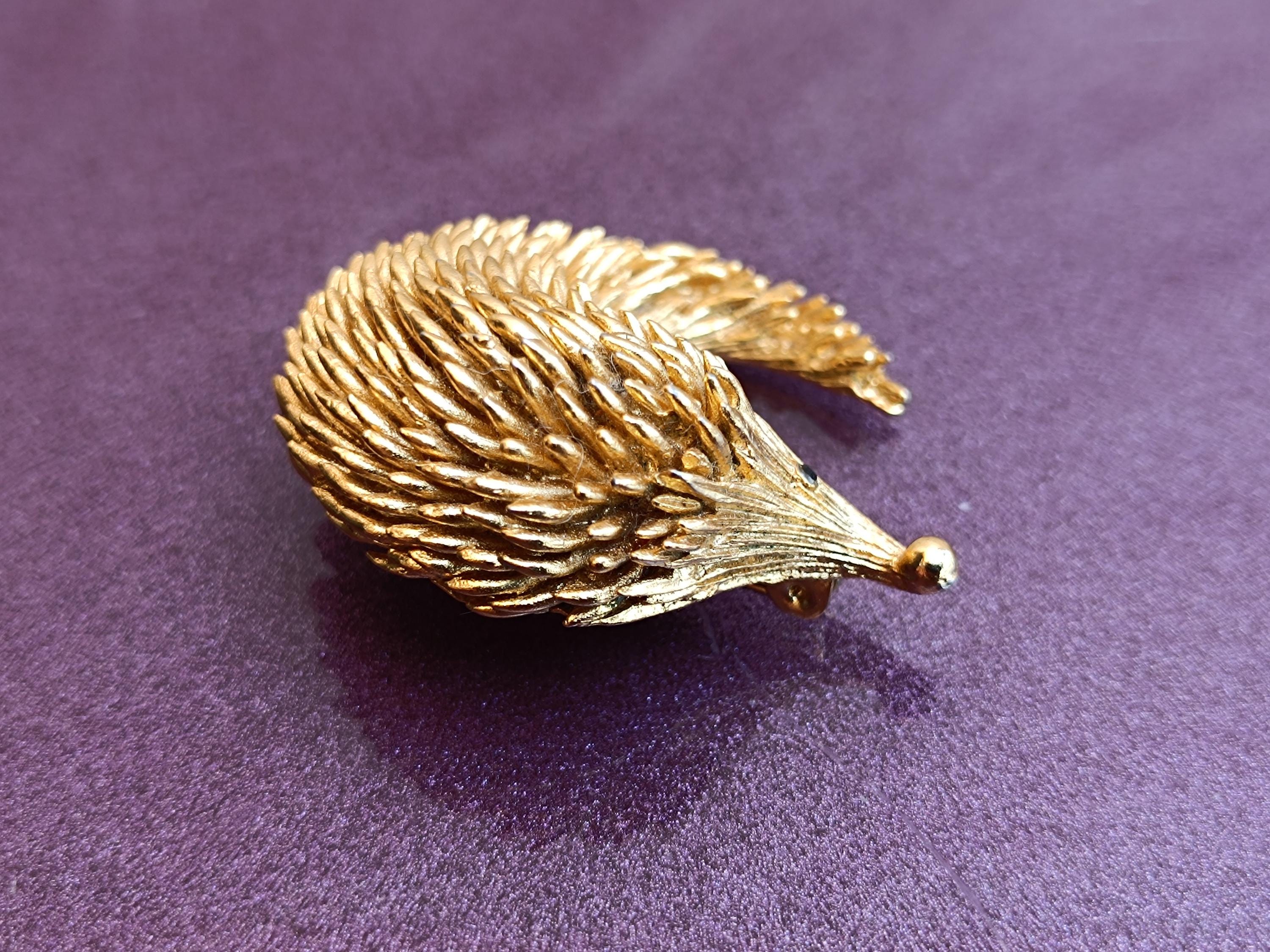 お歳暮 2024 Brooch, Hedgehog Filled Gold Paris Orena Gold Jewelry Filled アクセサリー