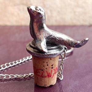 1980s Silver Plated Aries SixTrees Seal Wine Bottle Stopper, Vintage Bottle Cork, Decorative Wine Stopper, Bar Accessory