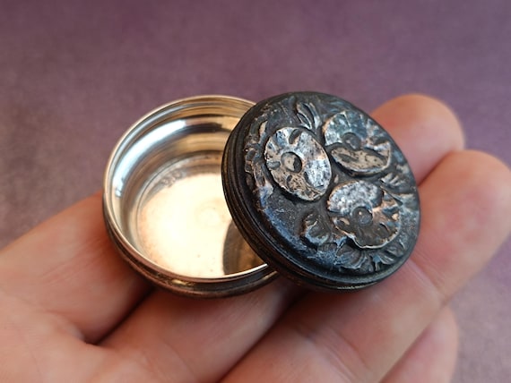 Petite Boîte à Pilule Vintage En Argent - Boîte De Rangement Miniature