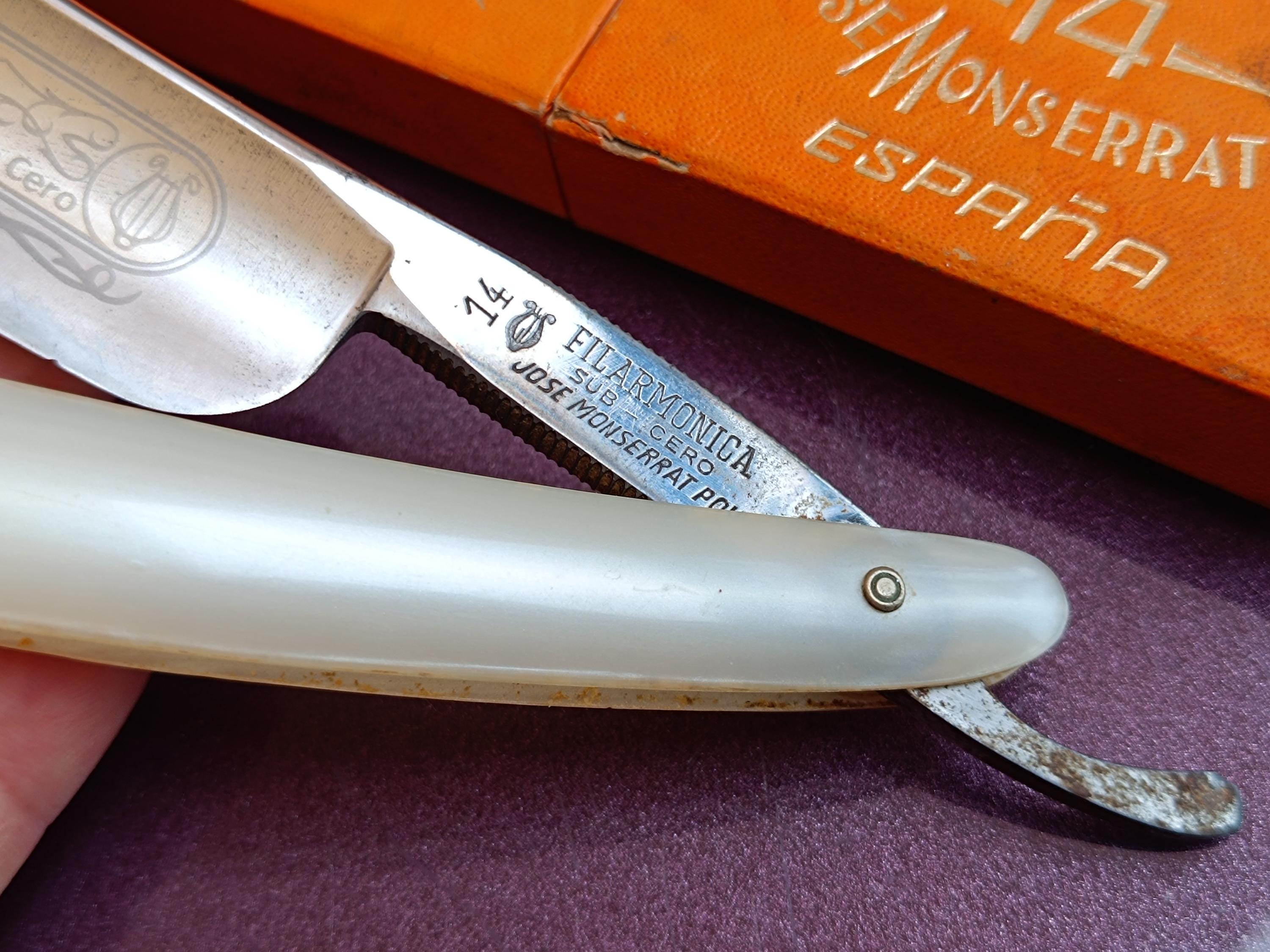 FILARMONICA 13 Sub Cero フィラルモニカ ストレートレザー 1950s Razor FILARMONICA Sub Cero, Jose Montserrat Pou, Barber Hand