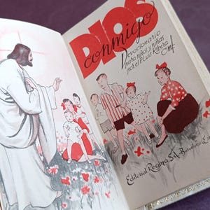 1962 Dios Conmigo, Devocinario Para Ninos y Ninas, First Communion, Devocionario de Primera Comunión, JHS, Religious Book, First Communion