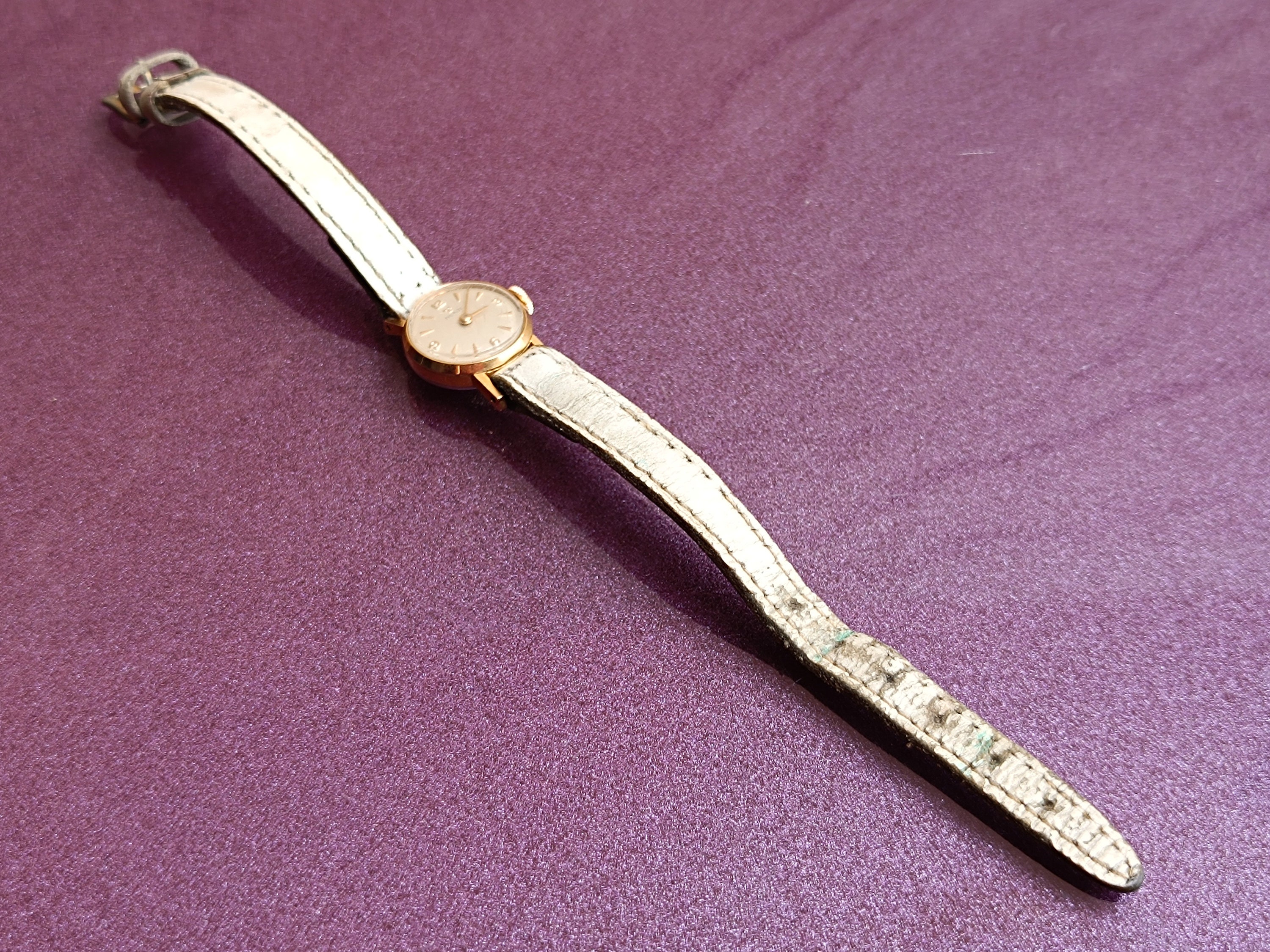 1950年代 Tissot ティソ メンズ 腕時計 レアダイヤル ゴールド