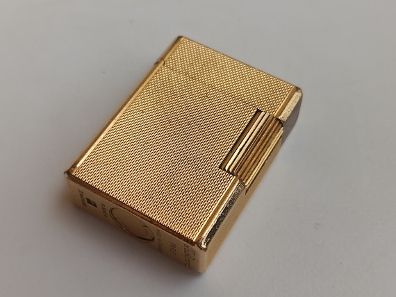 S.T. DUPONT placcato oro 20 micron accendino, accendino tascabile antico,  da collezione, accendisigari, accessori per fumatori, accendino a gas,  Francia -  Italia