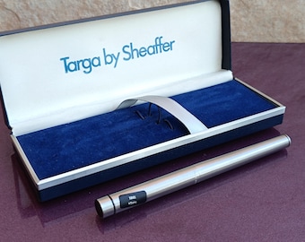 Sheaffer Targa 1007 Rollerball Pen, Gold Geometric Square Pattern