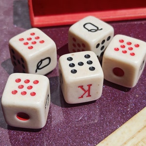 Dadi da poker americano in scatola originale, set completo vintage di pubblicità Martell, dadi da poker, set di dadi da poker, dadi da poker antichi