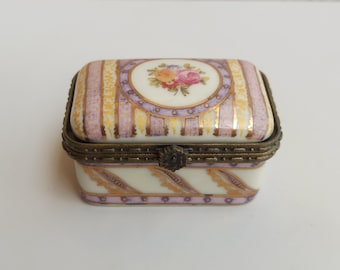 Fine Porcelain Flowers Box, Vintage Box, Jewelery Box, Spain Retro Box, Chest Vintage, Trunk Vintage, Old Small Trunk, Treasure Chest