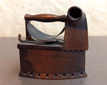 Sacapuntas de los años 70, sacapuntas de hierro, sacapuntas español, sacapuntas antiguo, papelería coleccionable