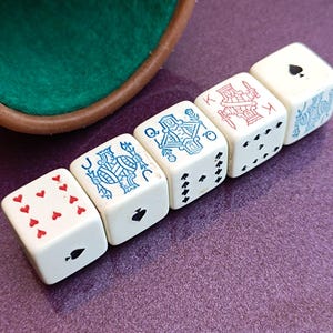 1960年代のプラスチックガラスのポーカーダイス、ヴィンテージの完全なダイスセット、ポーカーダイス、ポーカーダイスのセット、アンティークポーカーダイス