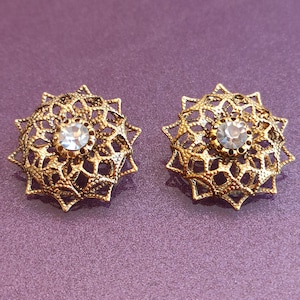 Vintage Brooch, Czech Glass Brooch, Bohemian Jewellery, Lovely Filigree Brooch, Filigree Czech Brooch, Lovely Vintage Style, Antique Brooch