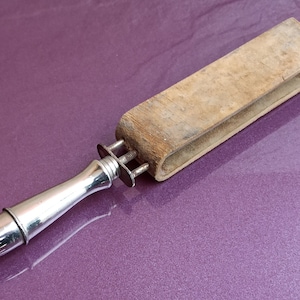 PRATICA - Aiguiseur pour lame de rasoir en métal, 7 cm