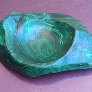 2.5 kg Natural Malachite Jewelry Dish, Gemstone Malachite Jewelry Display Dish, Malachite Soap Tray, Crystal Gift, Healing Stone