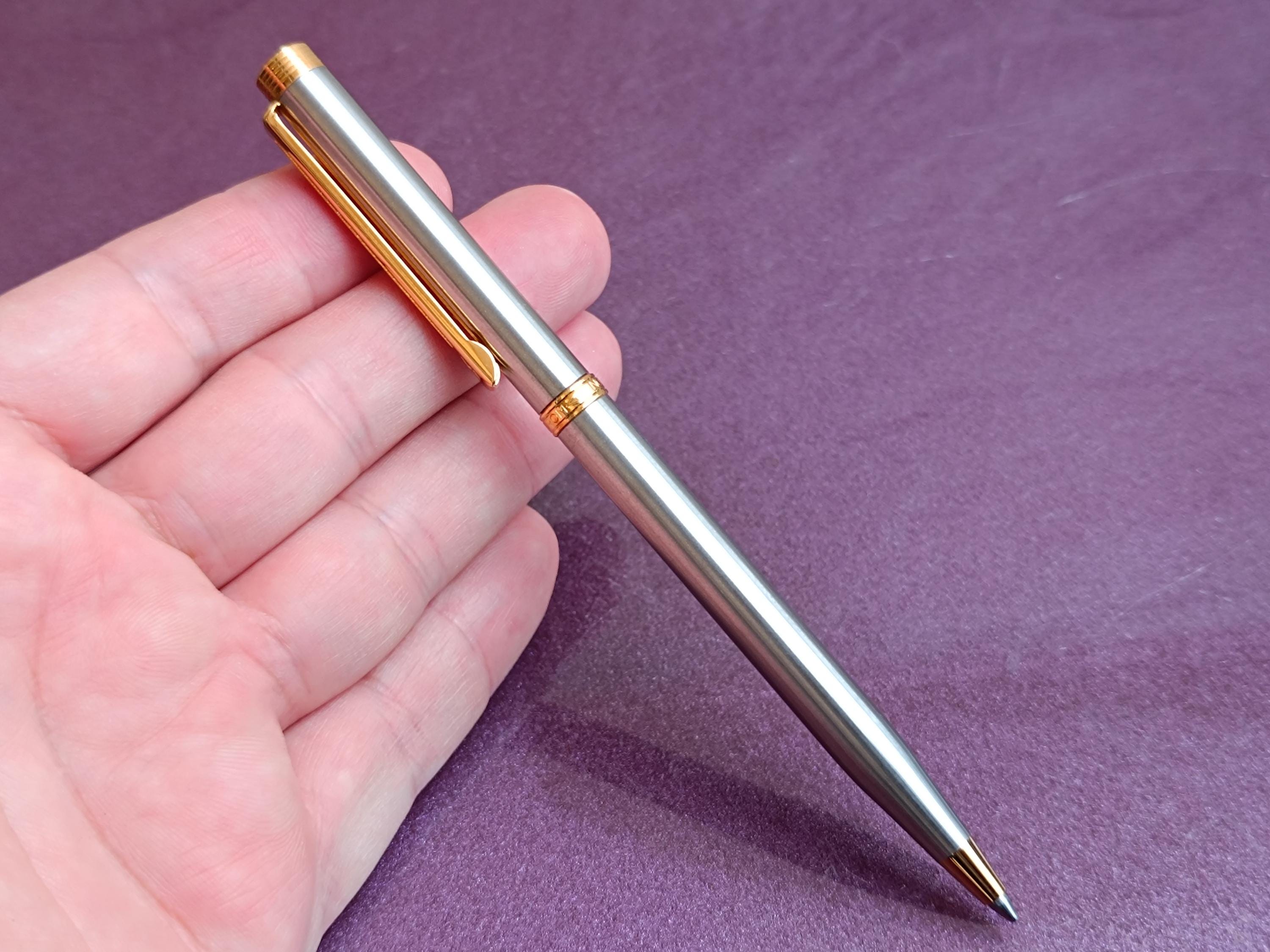 SMOOTHERPRO Penna a sfera in ottone massiccio Compatibile con ricariche Parker per ufficio scuola lavoro colore Retrò Nero (SPR138BK