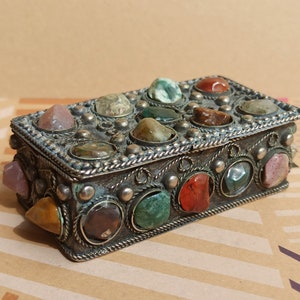 Handmade Silver Plated Jewelry Box With Stones, Stone Silver Box, Antique Jewelry Box, Jewelery Box, Chest Vintage, Pill Box