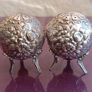 1950s Silver Plated Salt and Pepper Shakers, Vintage Salt Shaker, Silver Plated Pepper Shaker, Antique Pepper Pot, Retro Salt Shaker