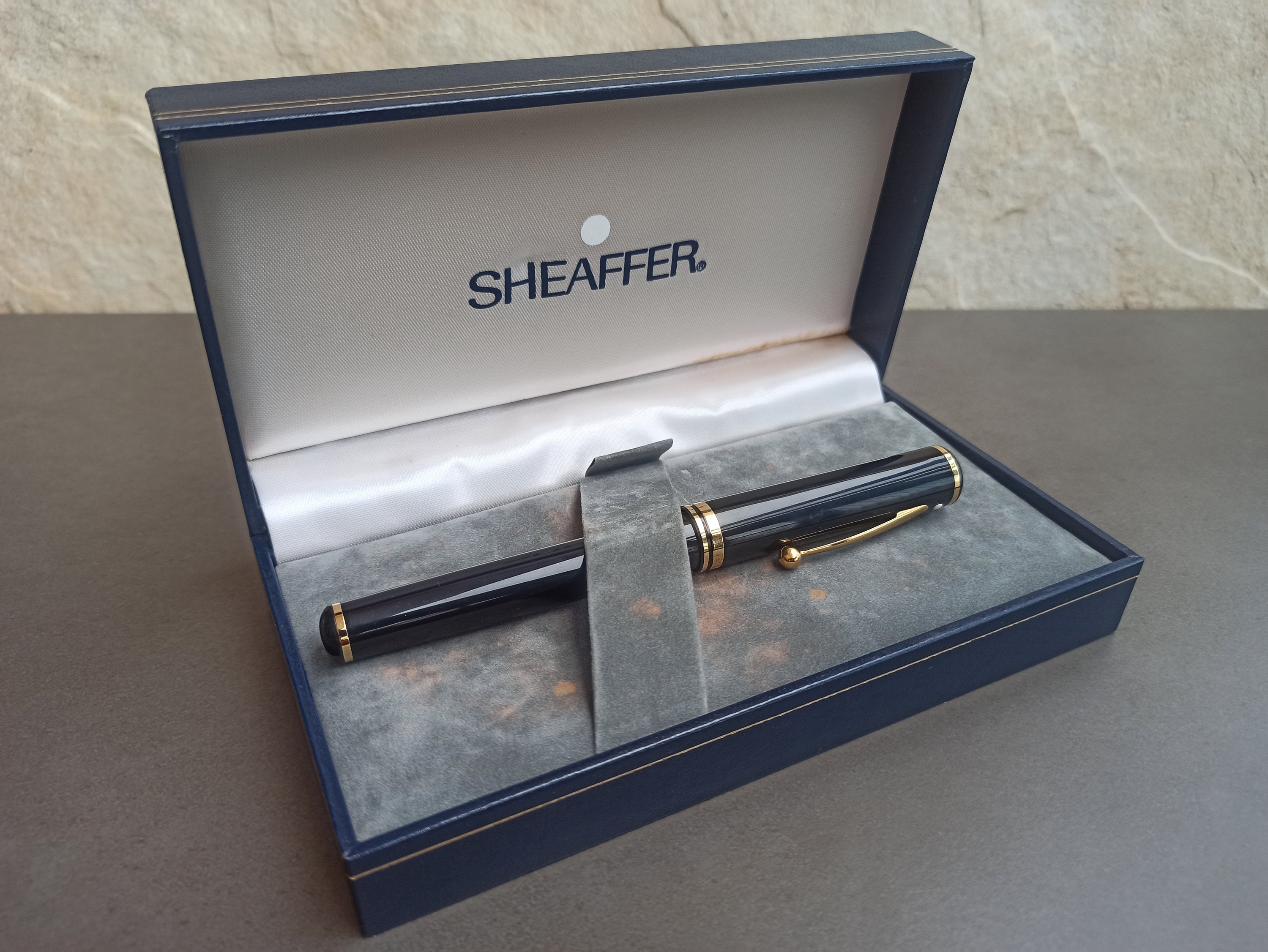 SHEAFFER 18K 750 万年筆 SHEAFFER シェーファー万年筆 18K-750 ゴールド×ブラック 文房具