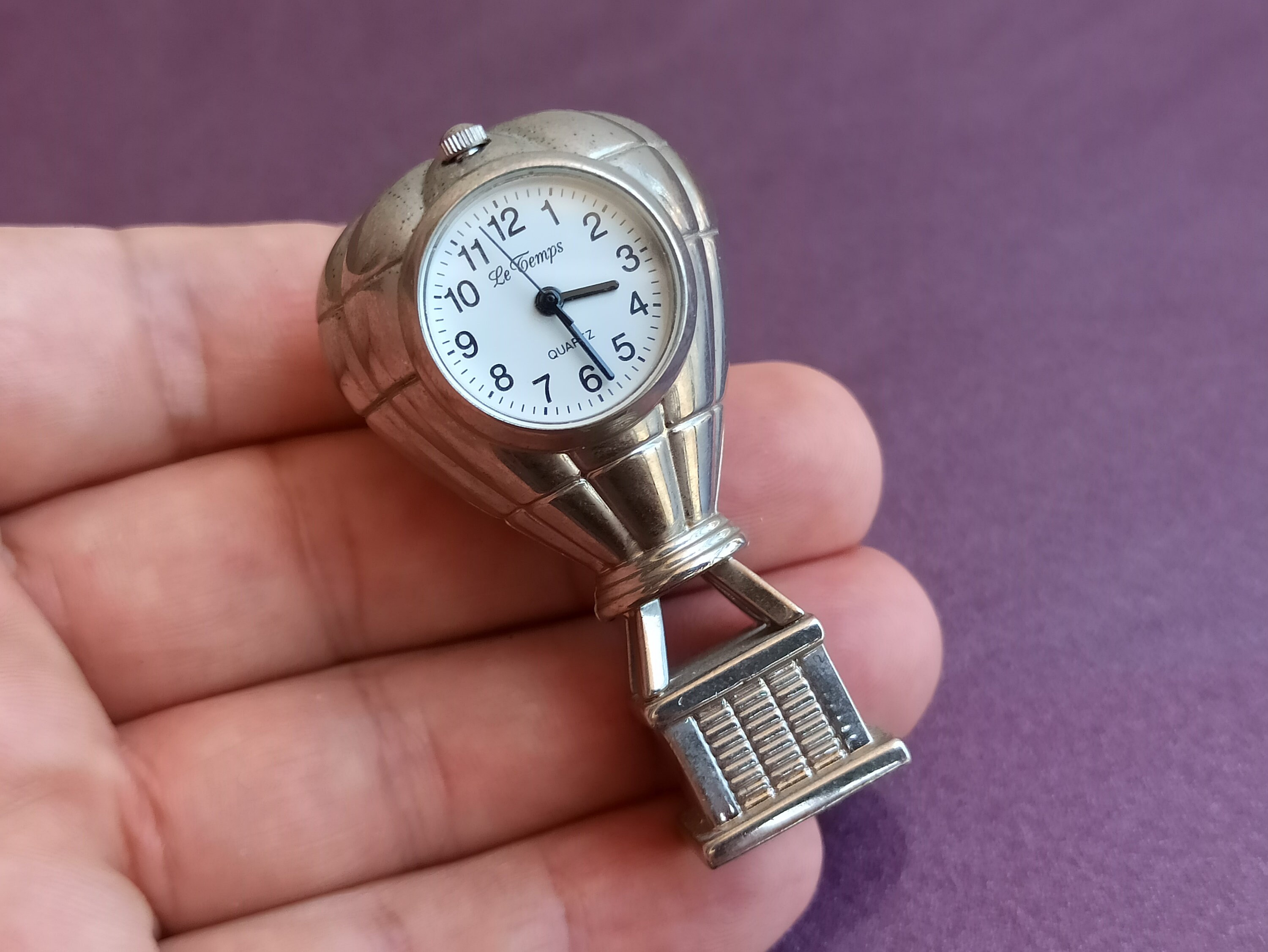 Vintage Le Temps Quartz Watch Vintage Le Temps Quartz Watch | eBay main image 2