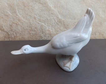 Lladro Nao Goose Porcelain Figure, Nao By Lladro Goose, Lladro Duck Looking Back, Antique Nao Spanish Figurine, LLadro Ceramic, Hand Made