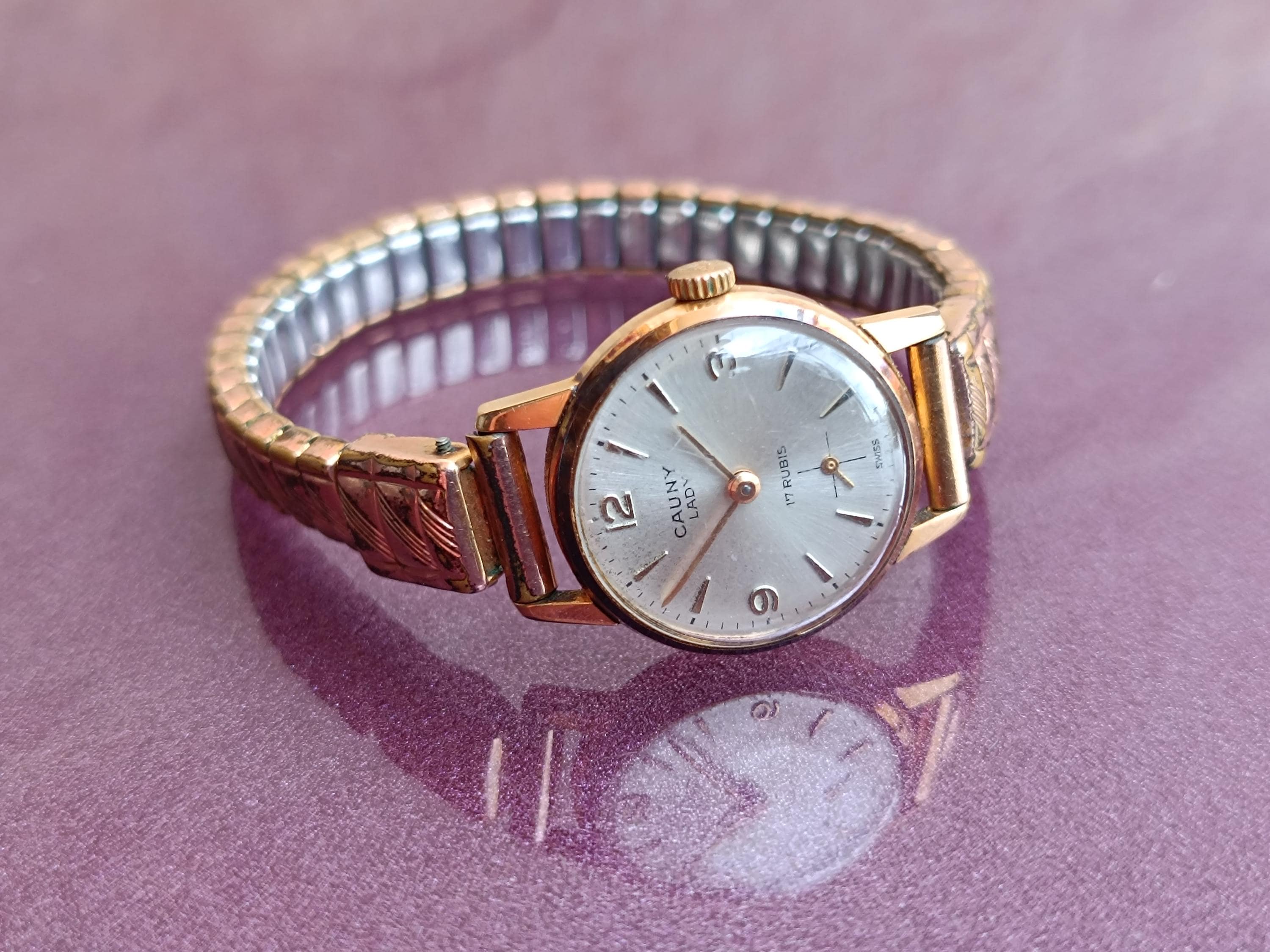 1960s CAUNY LADY 17 Rubis Swiss Watch, Gold Filled 10 Micron  display picture 1