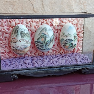 Eggshell Painting, Fragile Art, Caidan, Painting On An Eggshell, Drawing On An Egg, Vintage Painting, Hand Painted On Eggshell, China