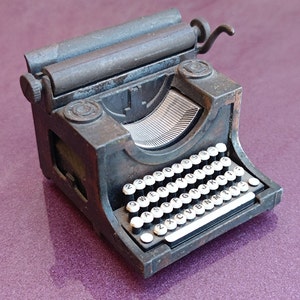 1970 Playme Pencil Sharpener, Typewriter Sharpener, Spanish Pencil Sharpener, Vintage Pencil Sharpener Collectible Pencil Sharpener